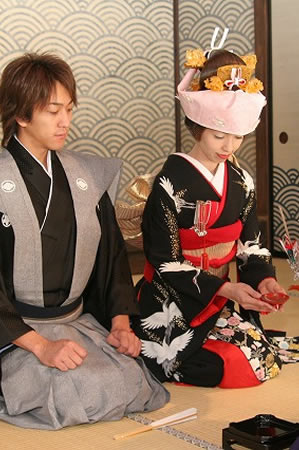 高山古い町並み三々九度による結婚式