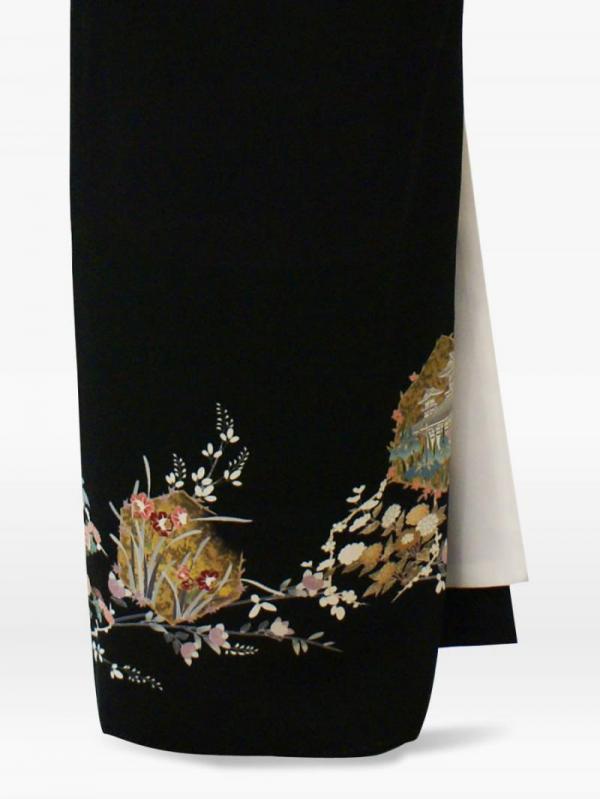 桜・松・鶴・牡丹・橘の黒留袖